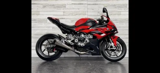 Clean 2023 BMW S1000RR - 2