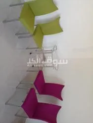 كراسي وطاوله بحاله ممتازه للبيع